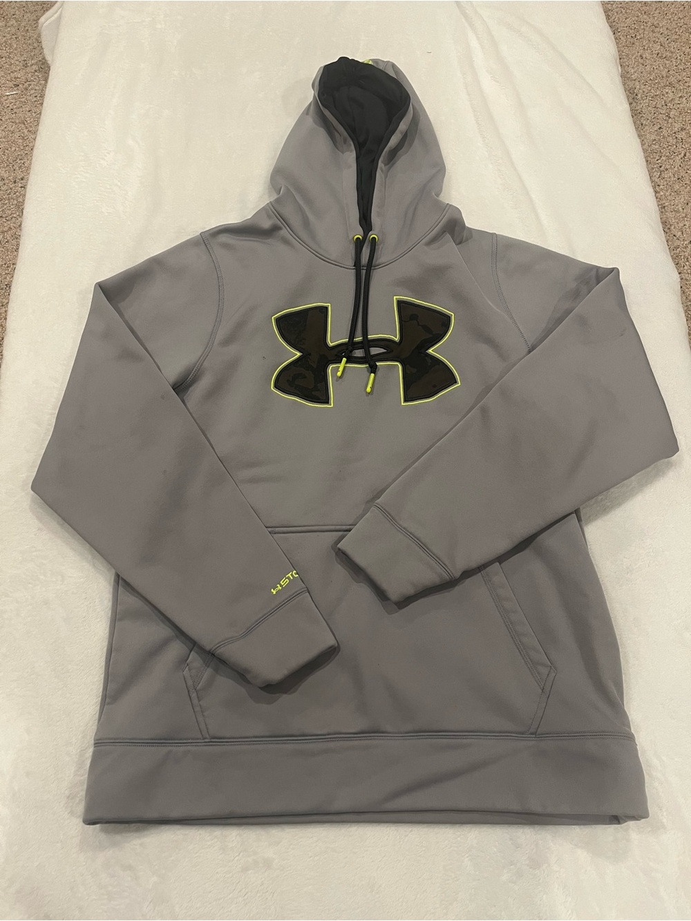 Under Armour Gray Pullover Hoodie with Black and Neon Yellow Accents-Medium